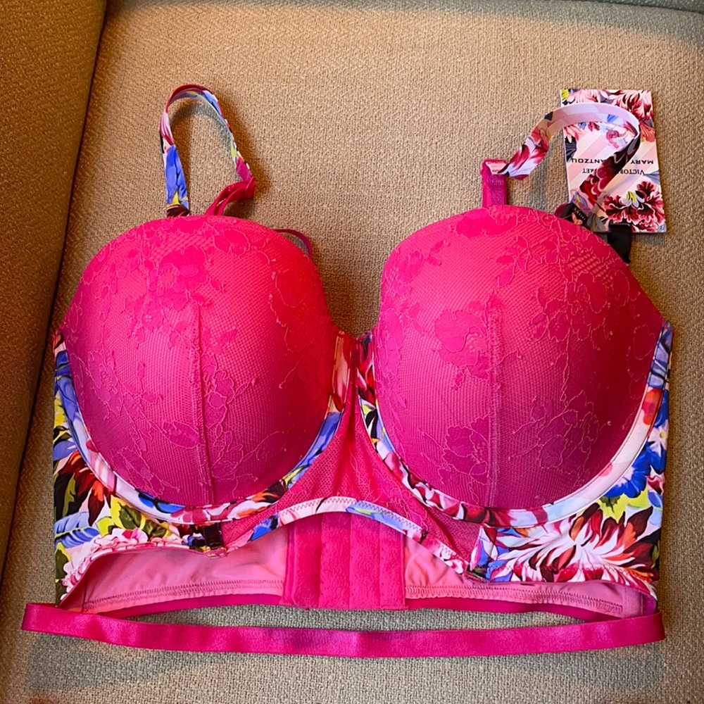 VS  x Mary Katrantzou set